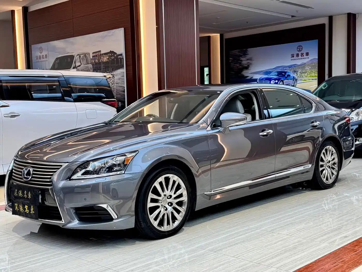 Lexus LS 2014 600hL — миниатюра 3