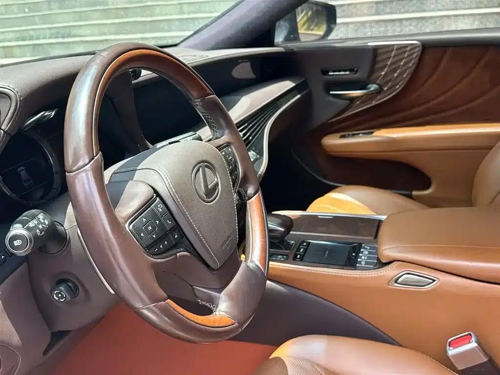 Lexus LS 2018 500h Executive Edition (China V emission standard) — миниатюра 9