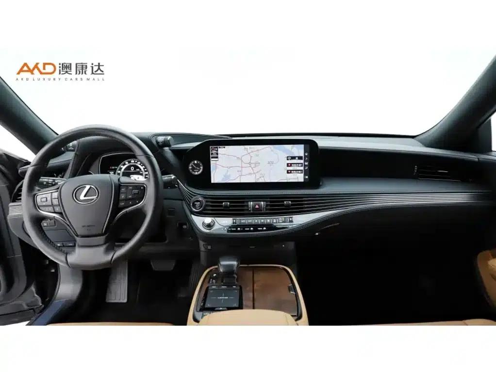 Lexus LS500h/3.5/2021/Premium Edition — миниатюра 5