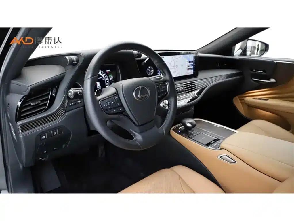 Lexus LS500h/3.5/2021/Premium Edition — миниатюра 6