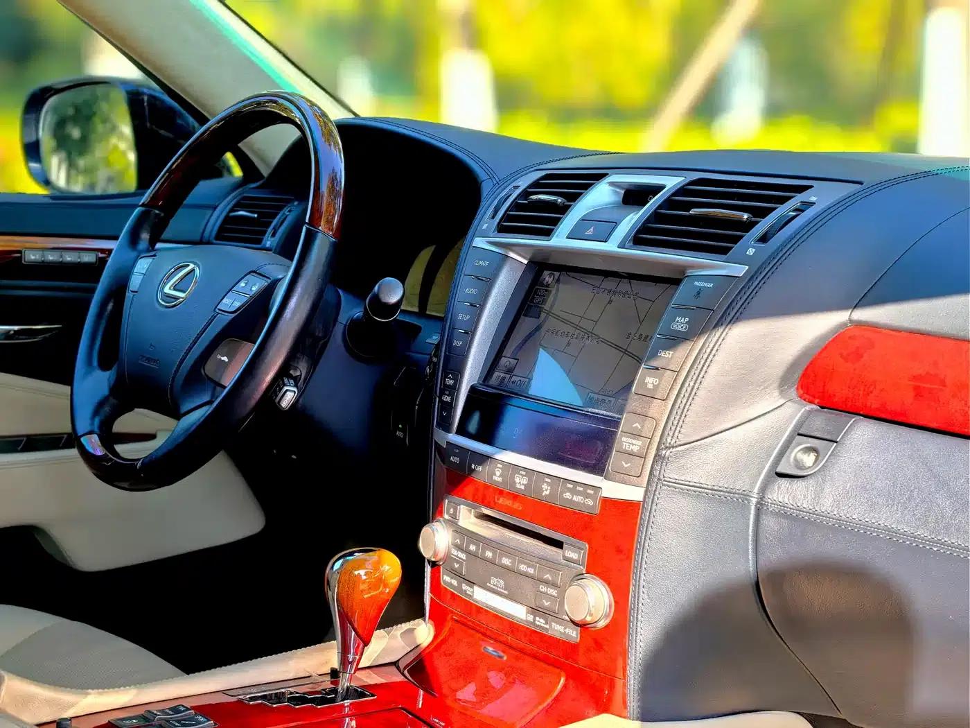 Lexus LS 2010 600hL — миниатюра 12