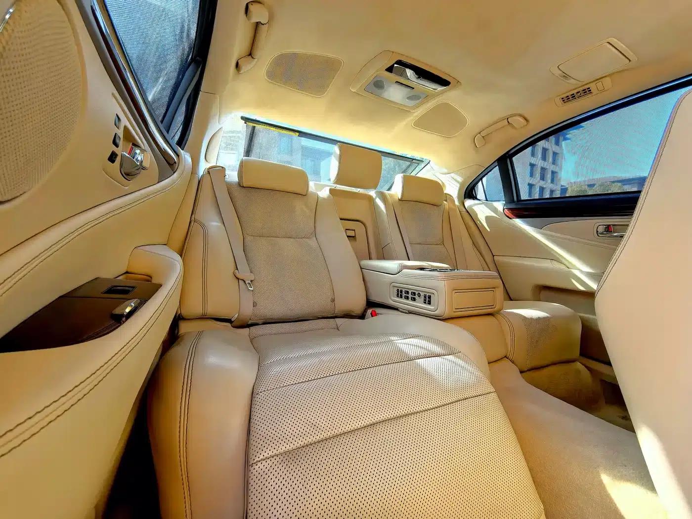 Lexus LS 2016 460L AWD Premium Edition — миниатюра 13