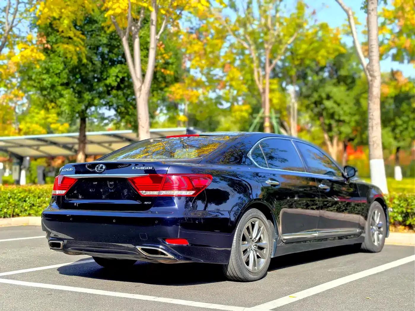 Lexus LS 2016 460L AWD Premium Edition — миниатюра 18