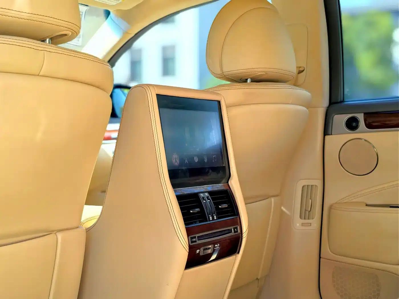 Lexus LS 2016 460L AWD Premium Edition — миниатюра 9