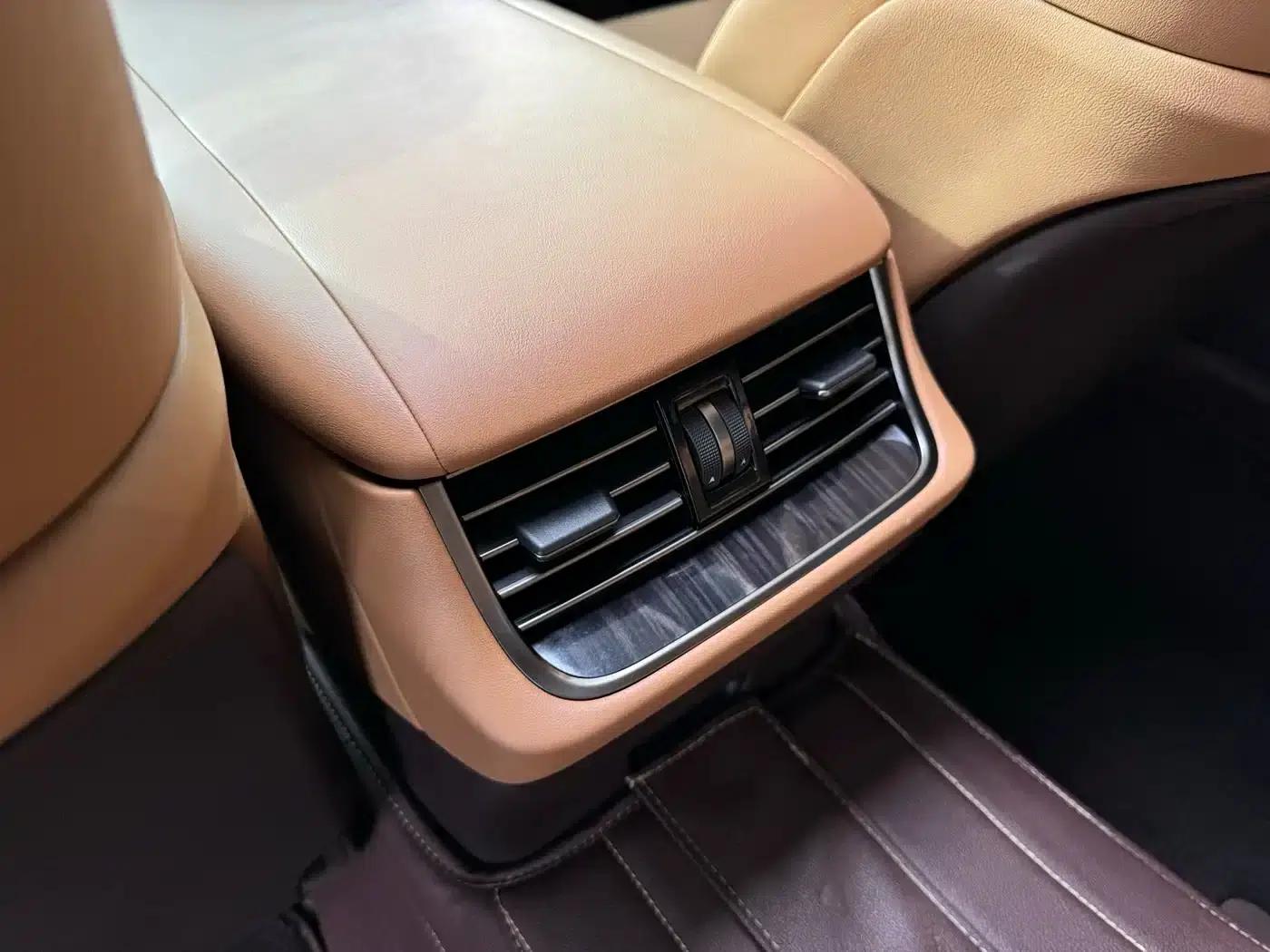Lexus LS 2018 350 Premium Edition (China V emission standard) — миниатюра 12