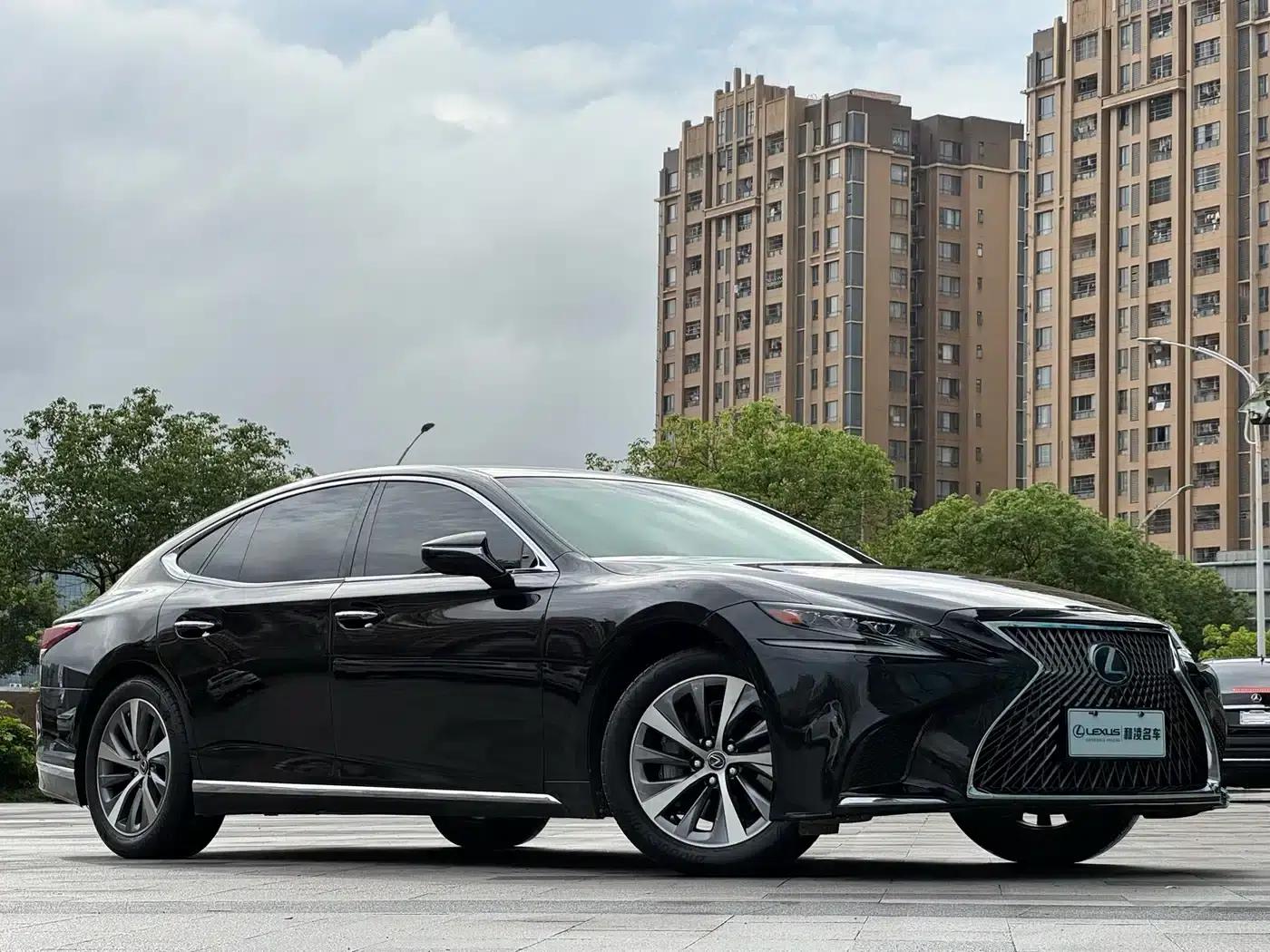 Lexus LS 2018 350 Premium Edition (China V emission standard) — миниатюра 3