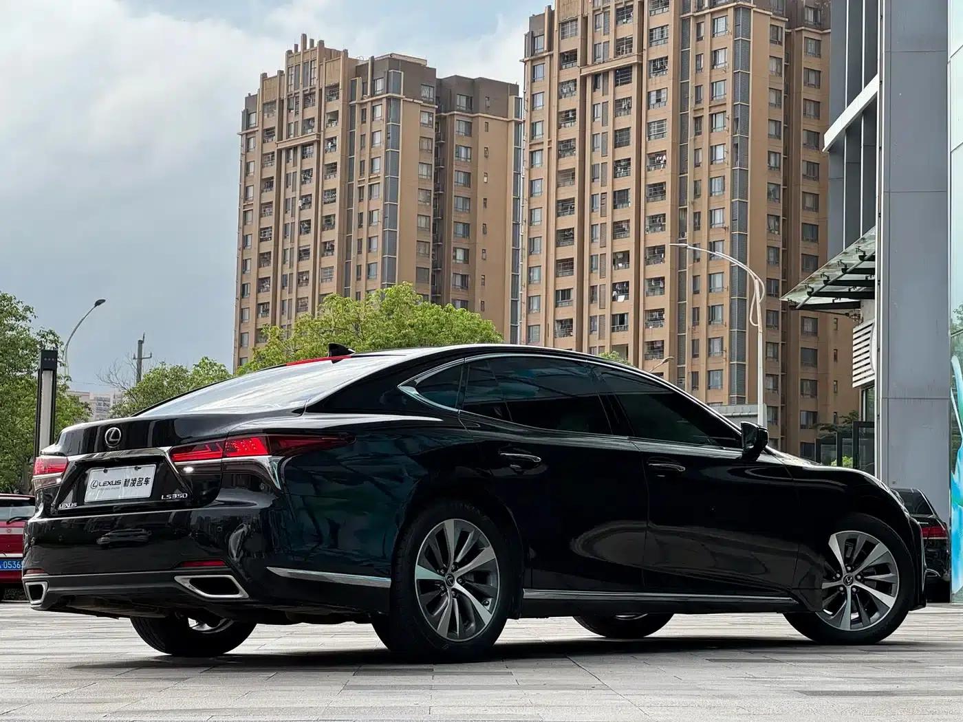 Lexus LS 2018 350 Premium Edition (China V emission standard) — миниатюра 6