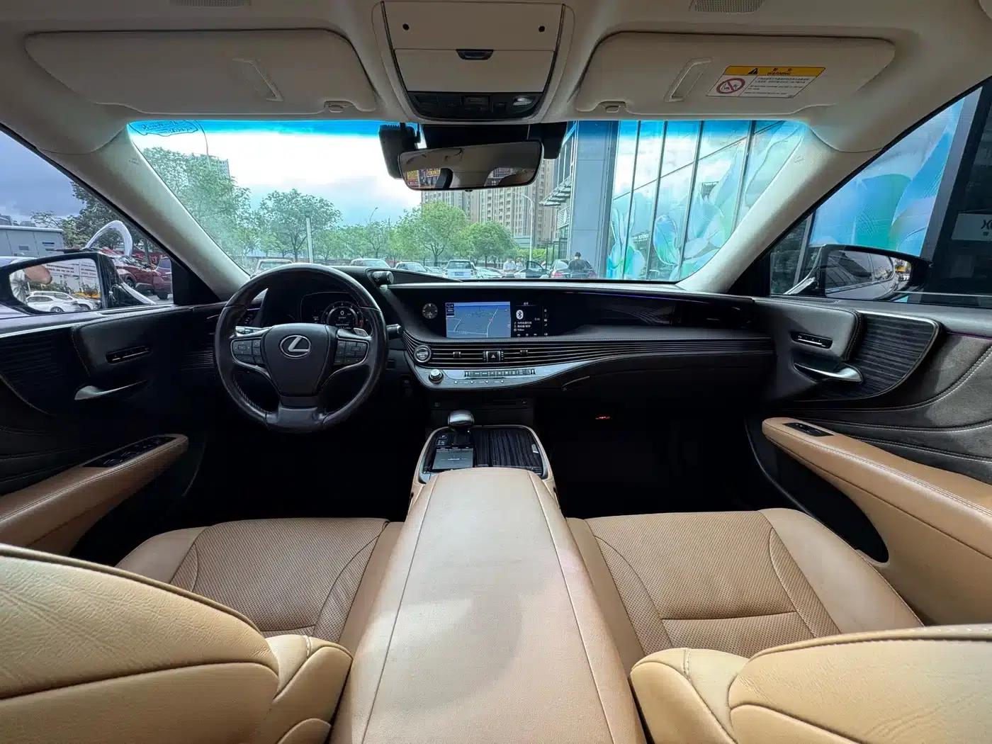 Lexus LS 2018 350 Premium Edition (China V emission standard) — миниатюра 8