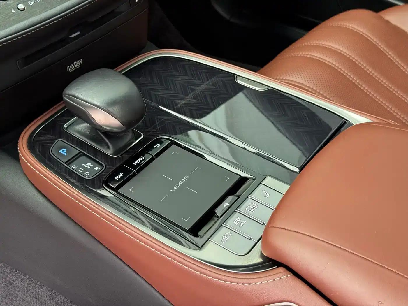 Lexus LS 2018 500h Executive Edition (China V emission standard) — миниатюра 12