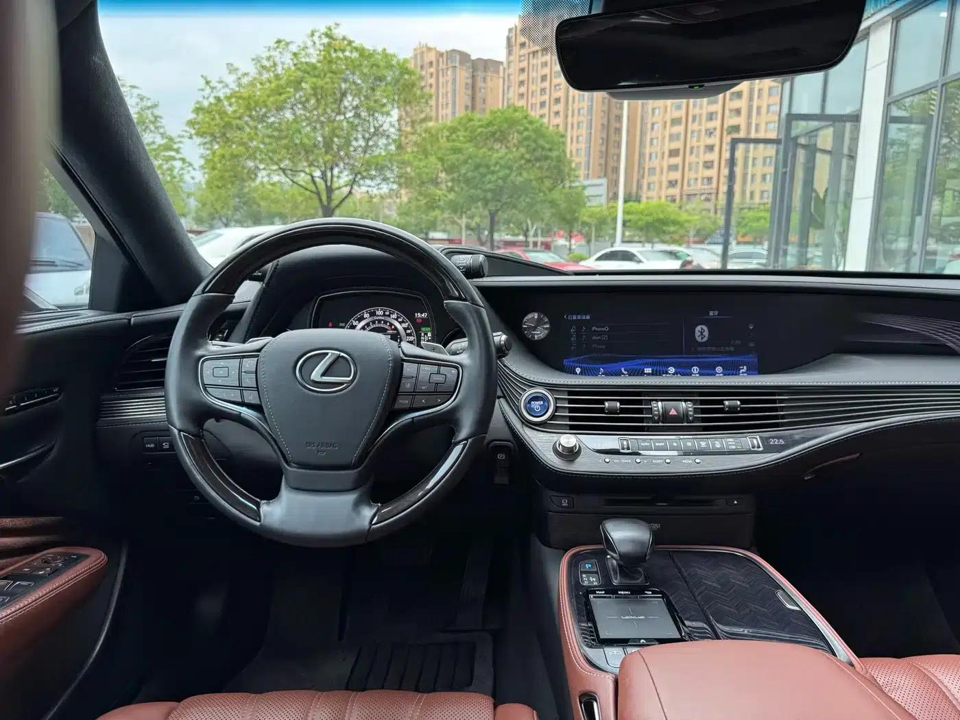 Lexus LS 2018 500h Executive Edition (China V emission standard) — миниатюра 13