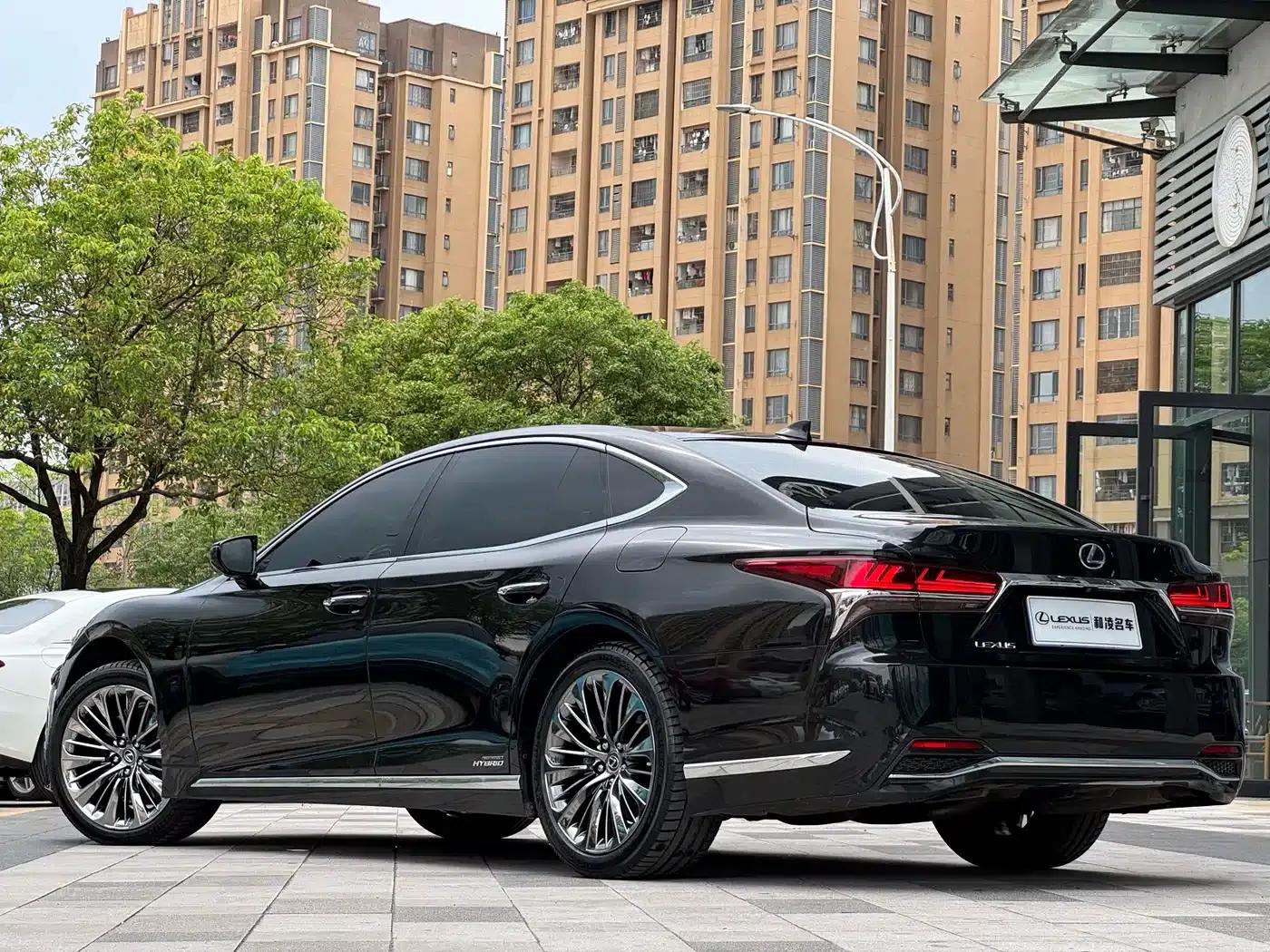 Lexus LS 2018 500h Executive Edition (China V emission standard) — миниатюра 4