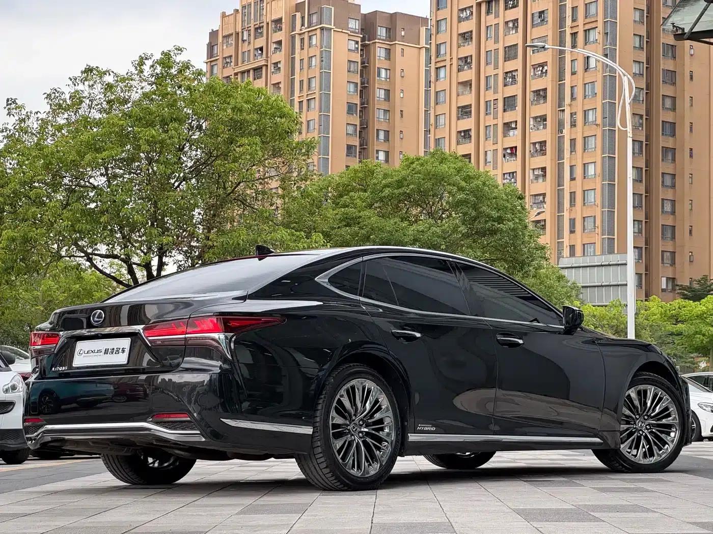 Lexus LS 2018 500h Executive Edition (China V emission standard) — миниатюра 6