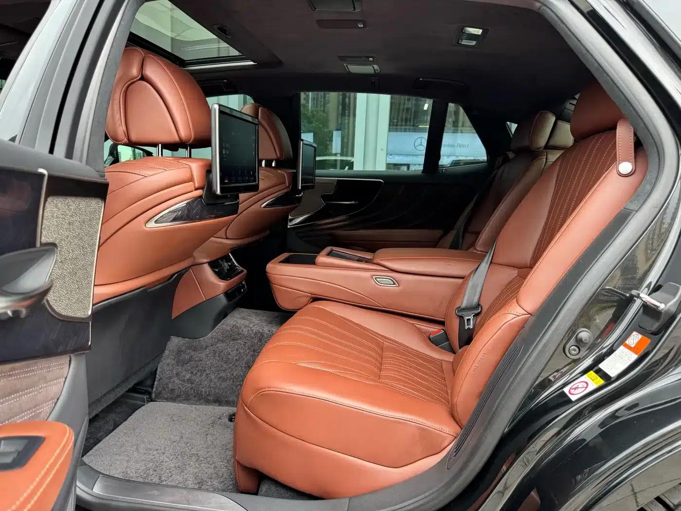 Lexus LS 2018 500h Executive Edition (China V emission standard) — миниатюра 9