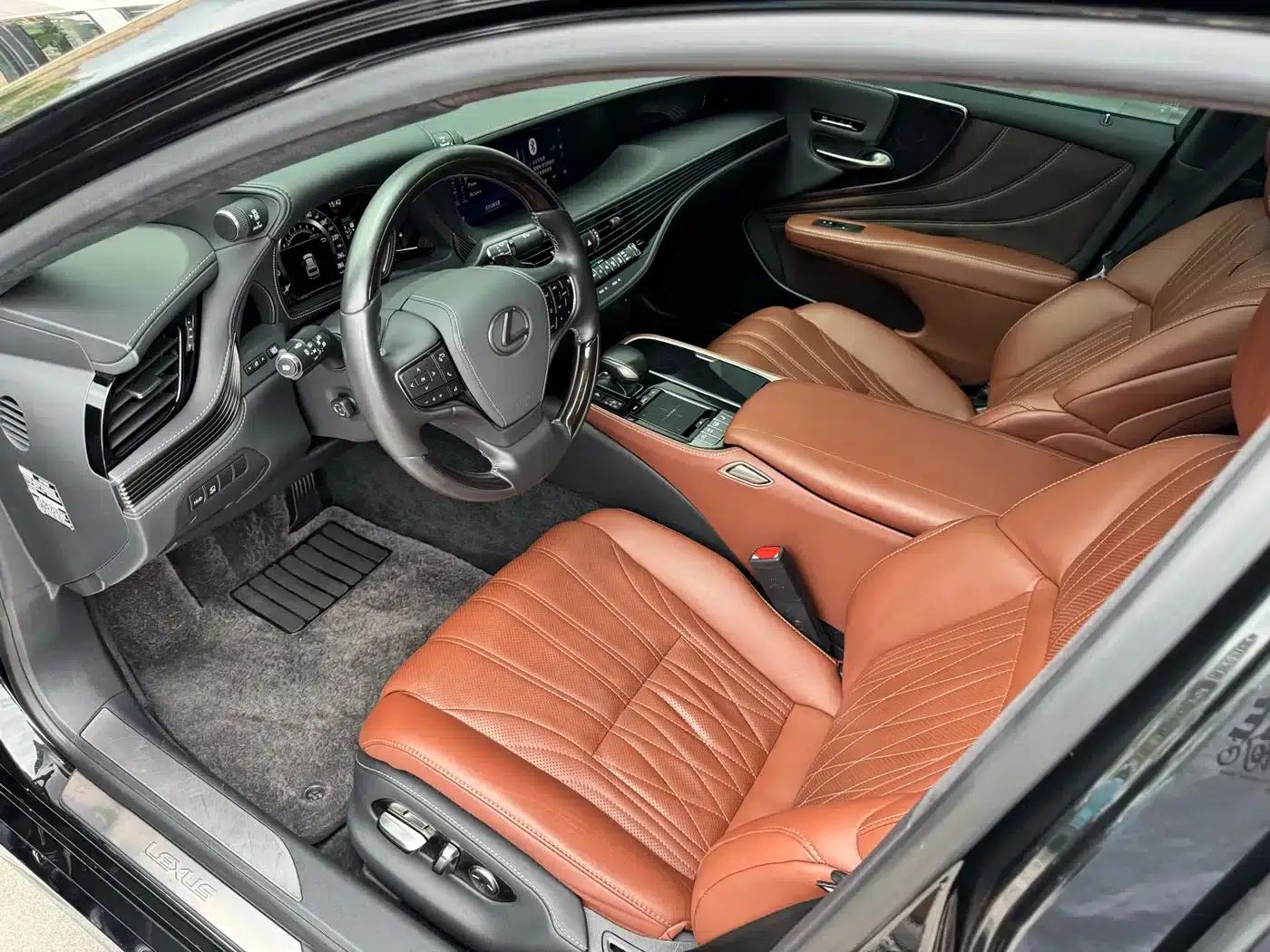 Lexus LS 2018 500h Executive Edition (China V emission standard) — миниатюра 10