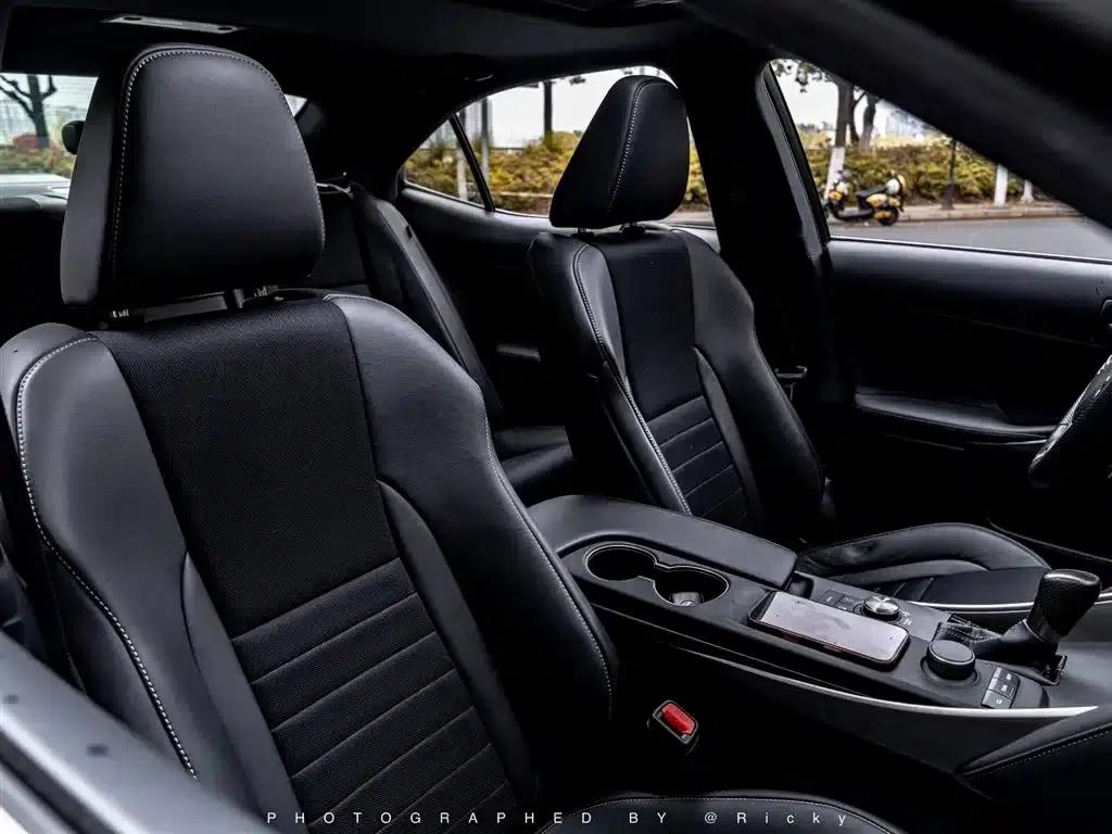 Lexus IS 2017 300 F SPORT Edition — миниатюра 9
