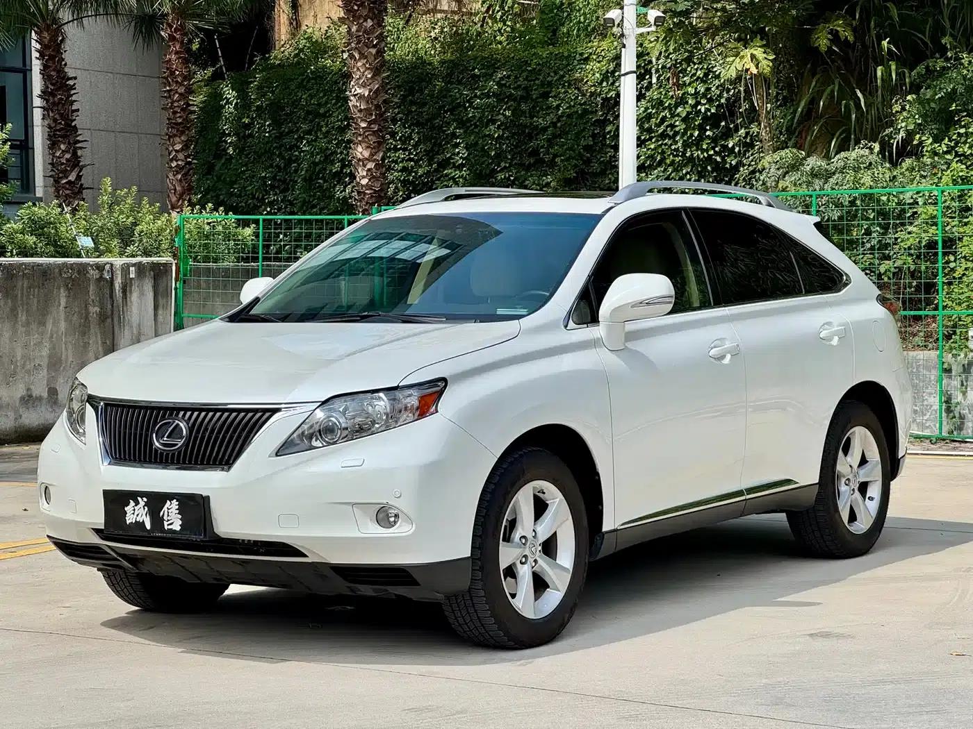 Lexus RX Classic 2011 270 Luxury Edition — миниатюра 1