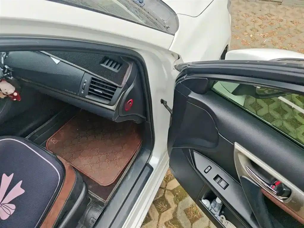 Lexus CT 2014 CT200h Elite Edition (Single Color) — миниатюра 20