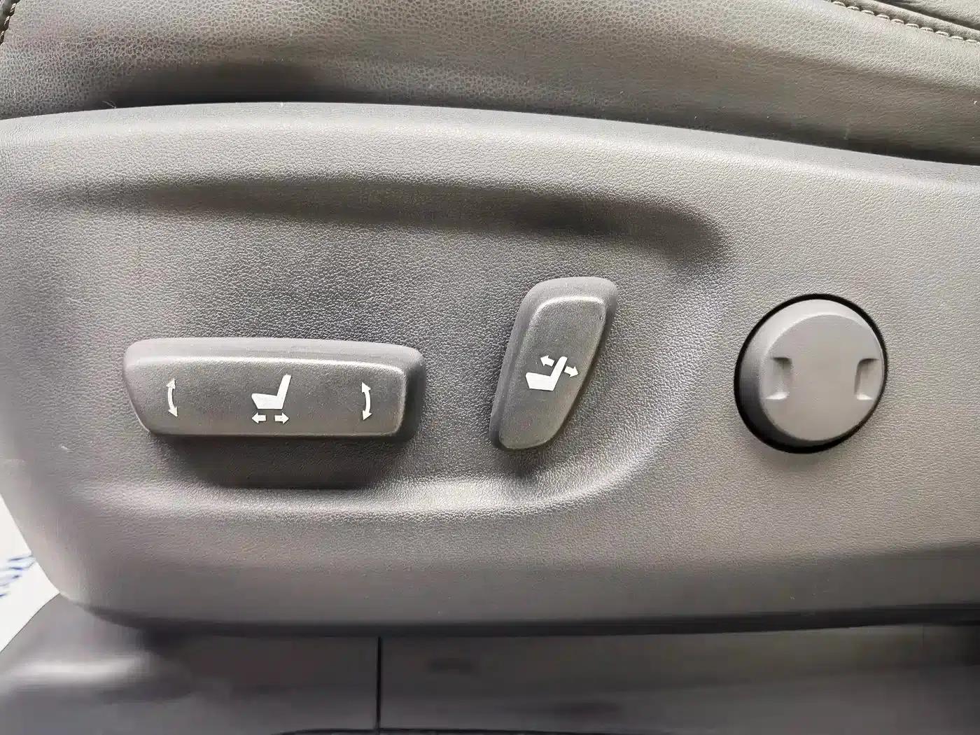 2015 Lexus GX 400 Luxury Edition — миниатюра 17