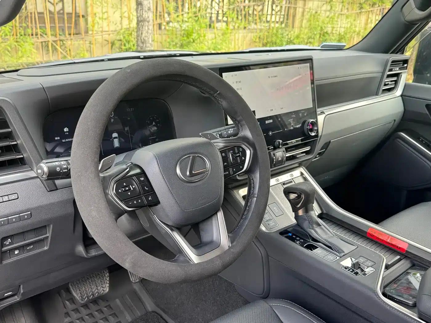 Lexus GX 2024 Overtrail Peak Edition — миниатюра 4