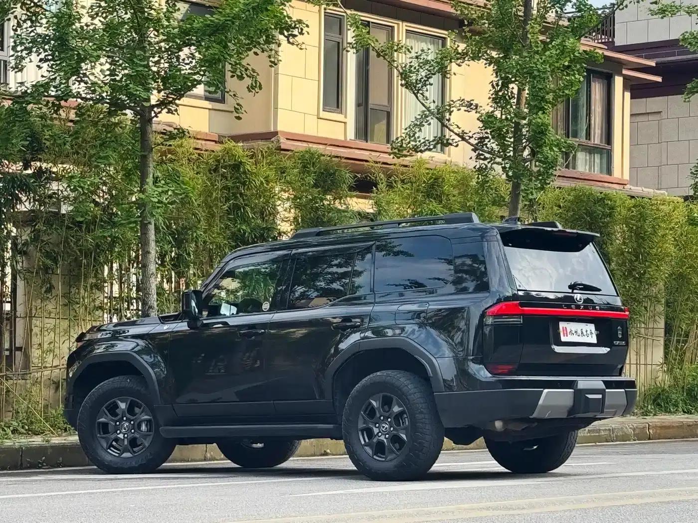 Lexus GX 2024 Overtrail Peak Edition — миниатюра 10