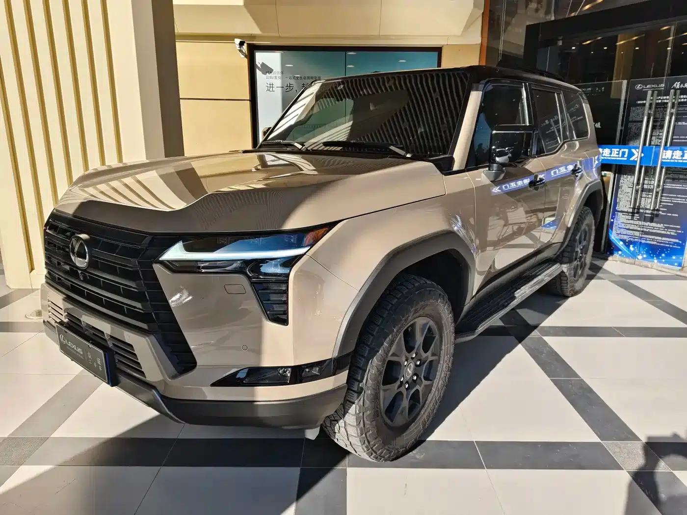 Lexus GX 2024 Overtrail Peak Edition — миниатюра 1