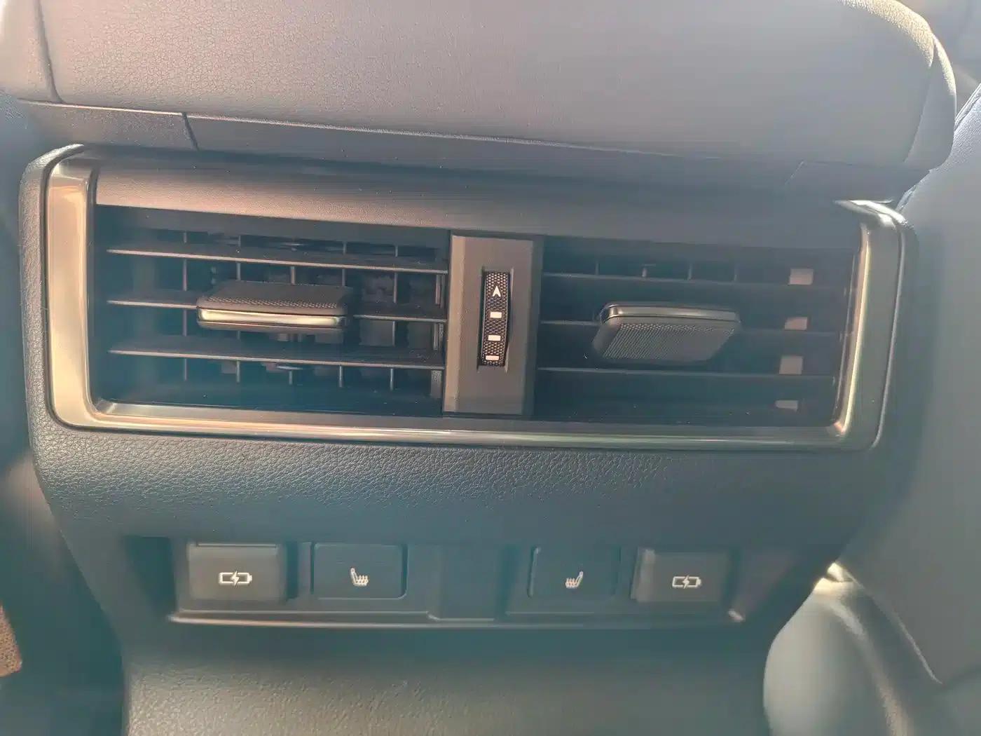 Lexus GX 2024 Overtrail Peak Edition — миниатюра 20