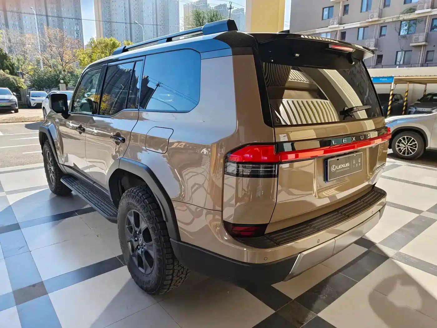 Lexus GX 2024 Overtrail Peak Edition — миниатюра 4