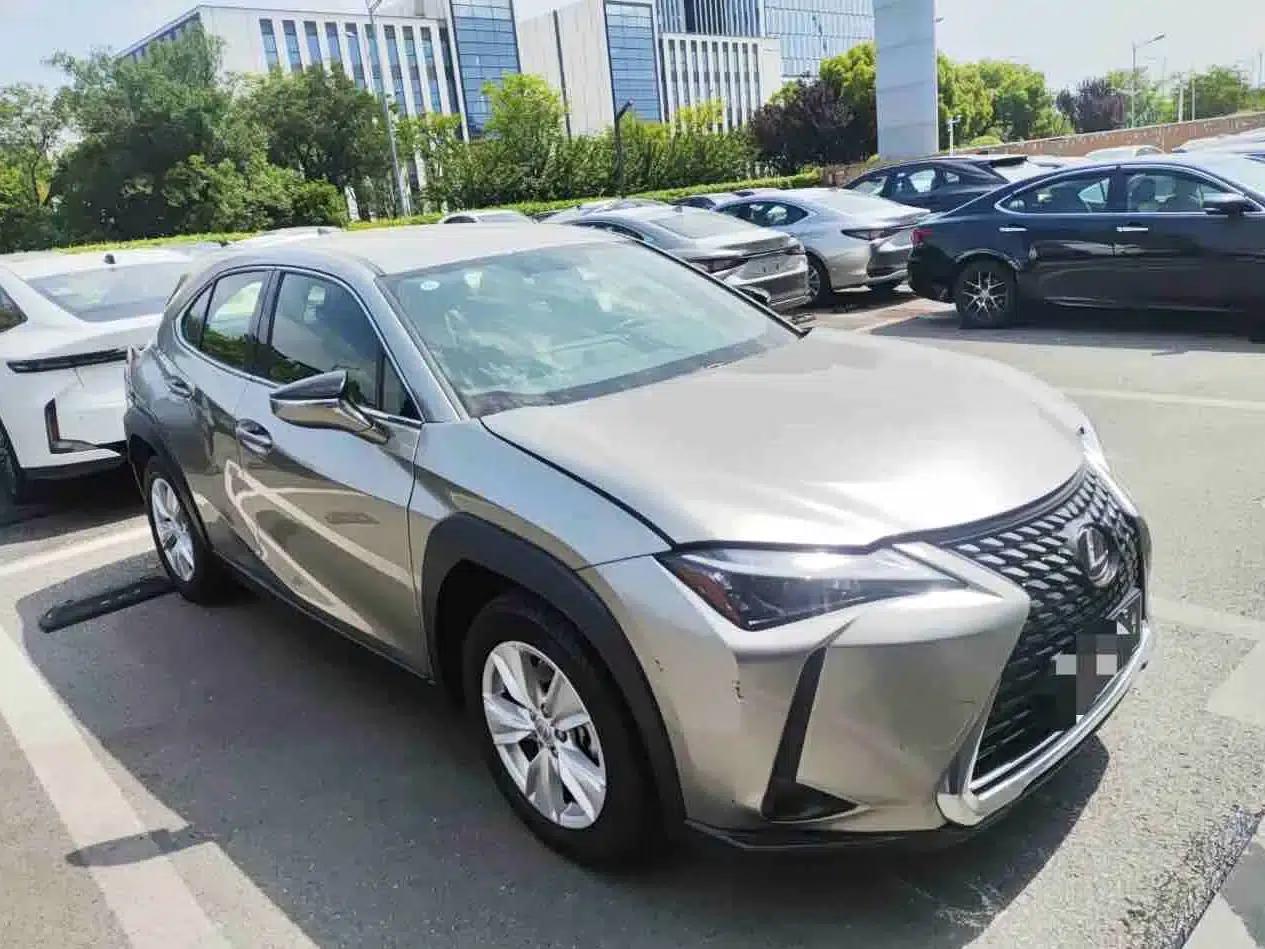 Lexus UX 2022 260h Explorer Edition — миниатюра 2