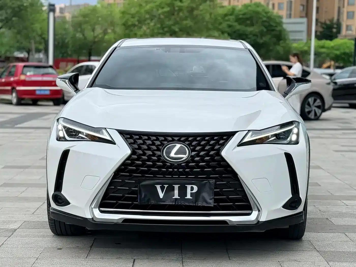 Lexus UX 2020 200 Special Edition — миниатюра 2