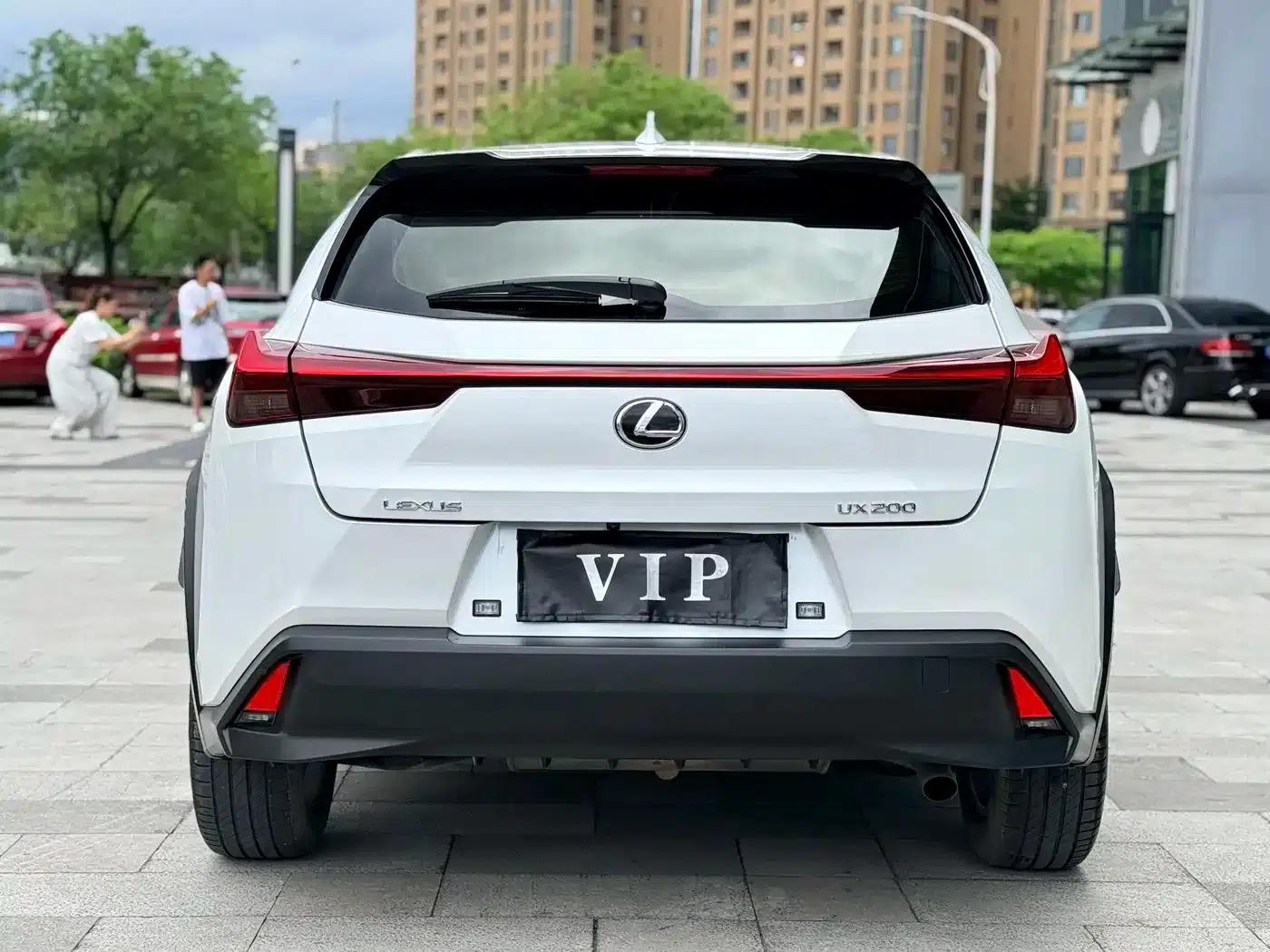 Lexus UX 2020 200 Special Edition — миниатюра 3