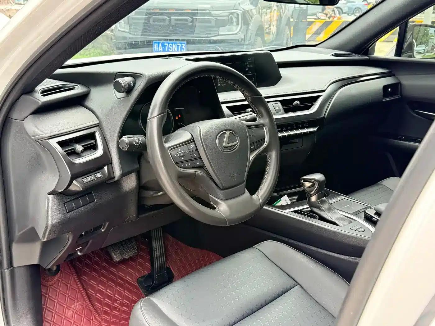 Lexus UX 2020 200 Special Edition — миниатюра 9