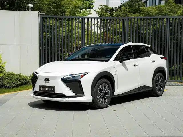 Lexus RZ 2023 450e AWD Luxury Edition