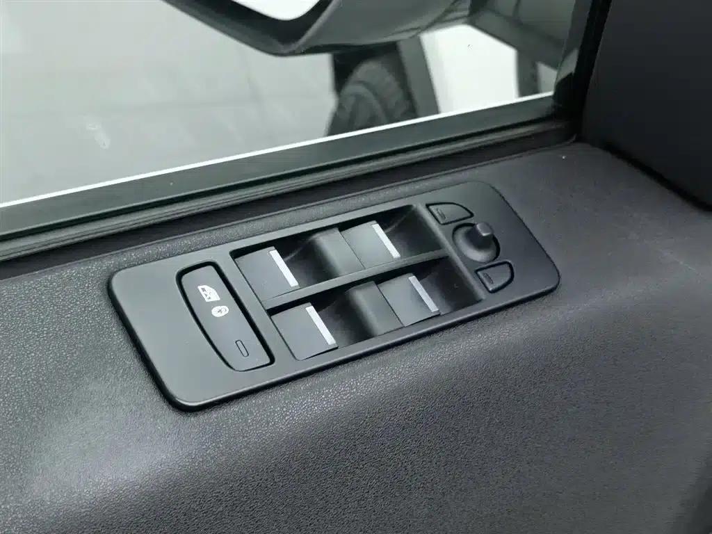 Discovery Sport 2019 240PS PURE Edition (China VI Emission Standard) — миниатюра 9