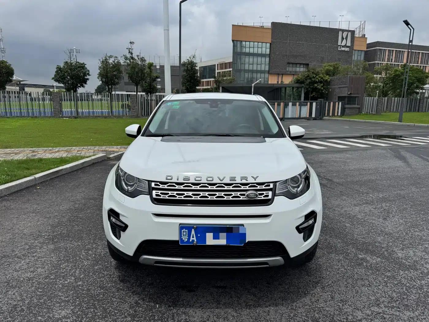 Discovery Sport 2017 2.0T HSE — миниатюра 2