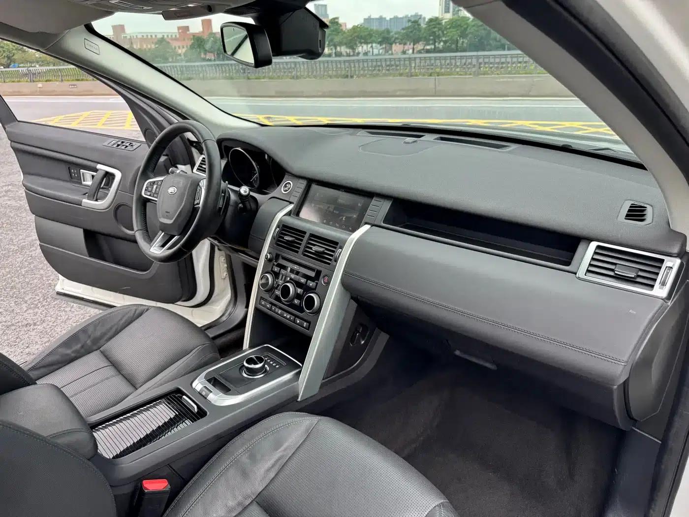 Discovery Sport 2017 2.0T HSE — миниатюра 17