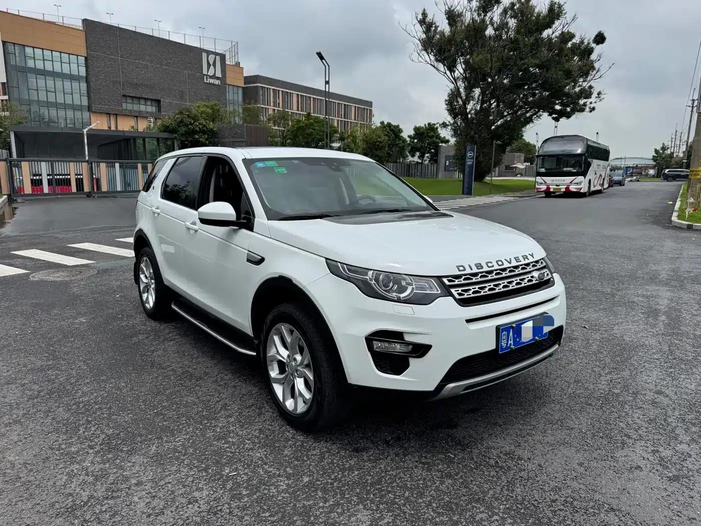 Discovery Sport 2017 2.0T HSE — миниатюра 3