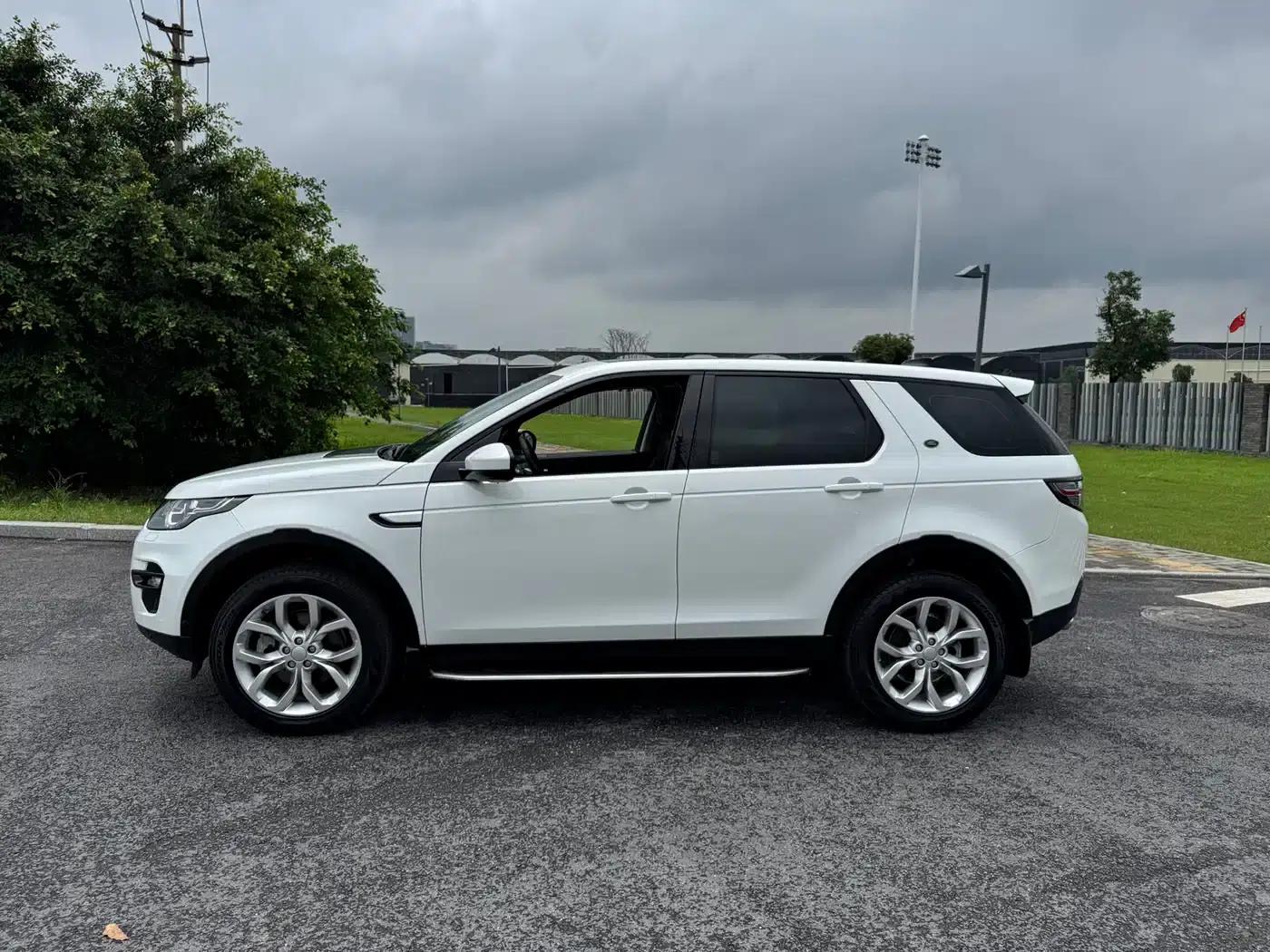 Discovery Sport 2017 2.0T HSE — миниатюра 4