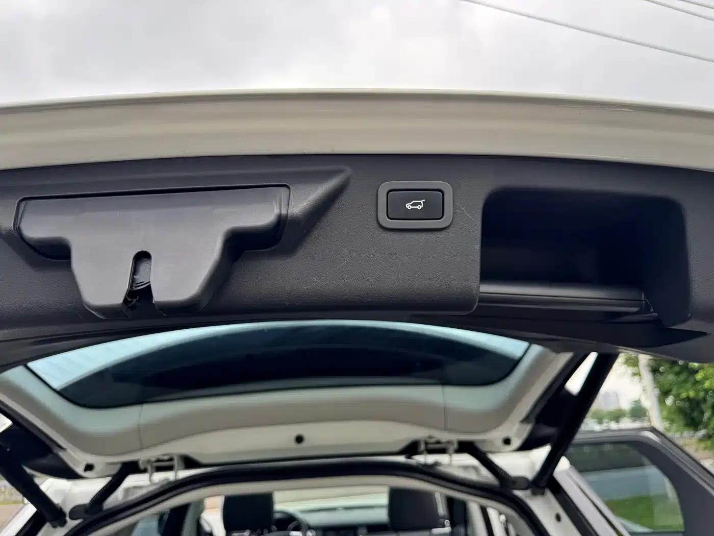 Discovery Sport 2017 2.0T HSE — миниатюра 31