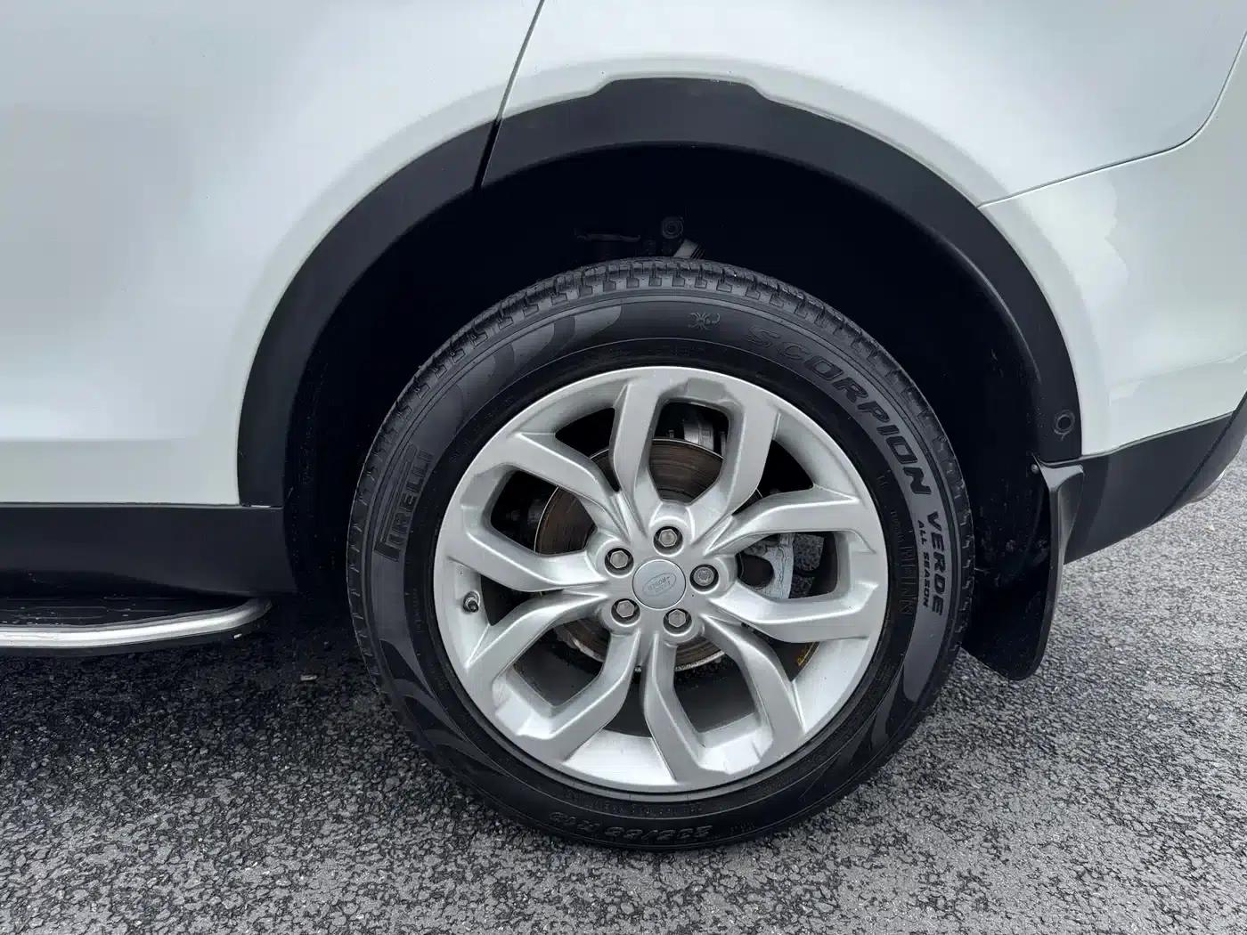 Discovery Sport 2017 2.0T HSE — миниатюра 8