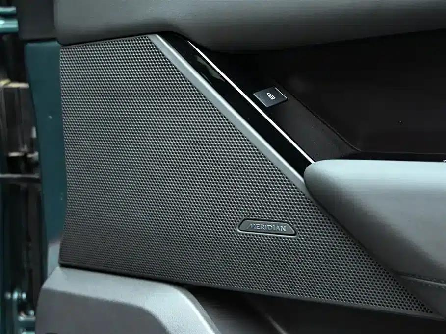 Range Rover Velar 2026 250PS Dynamic SE — миниатюра 27
