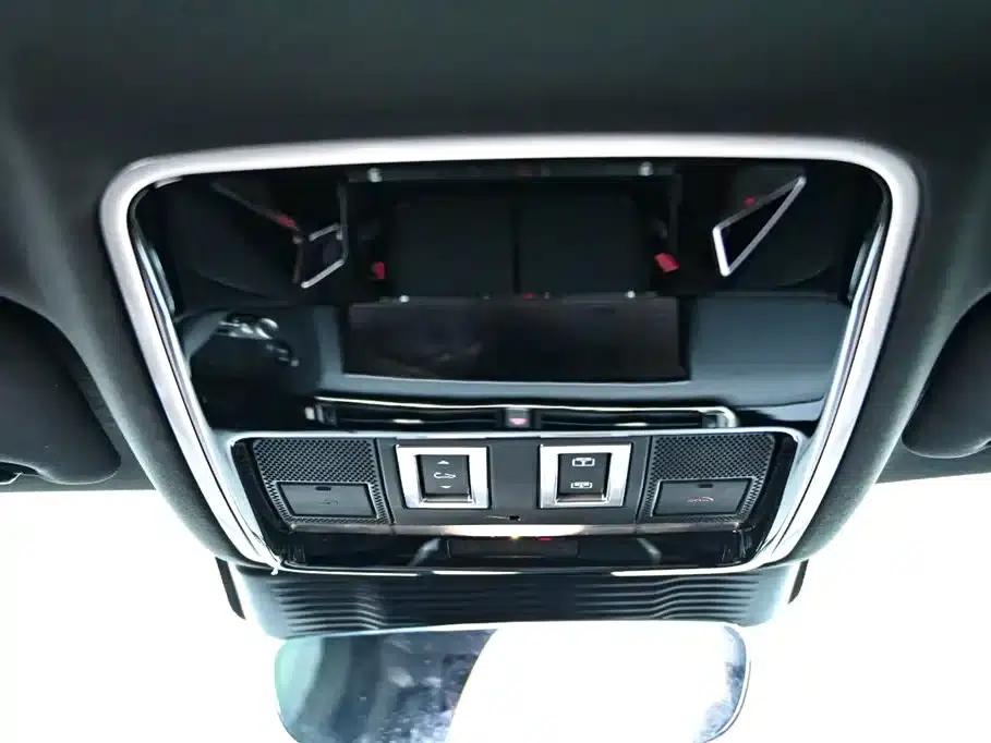 Range Rover Velar 2026 250PS Dynamic SE — миниатюра 31