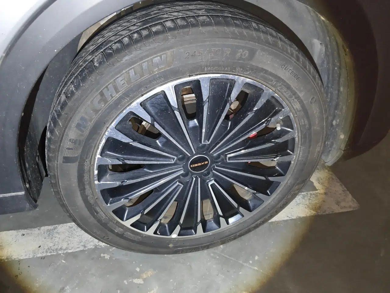 EXEED Stellar 2023 400T Four-Wheel Drive Enjoying the Flying Fish Edition — миниатюра 8