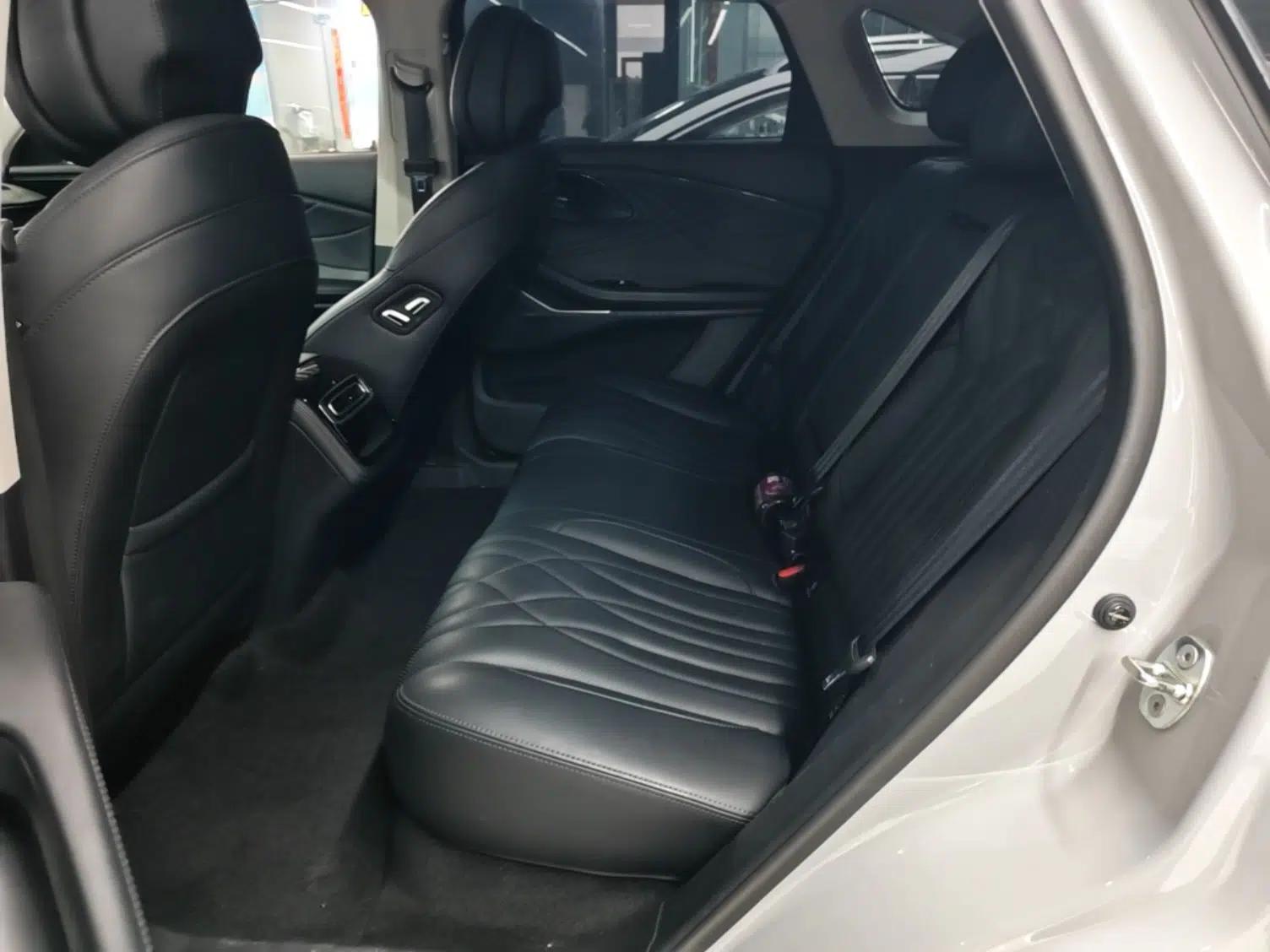 EXEED Stellar 2023 400T Two-Wheel Drive Comfort Edition — миниатюра 20