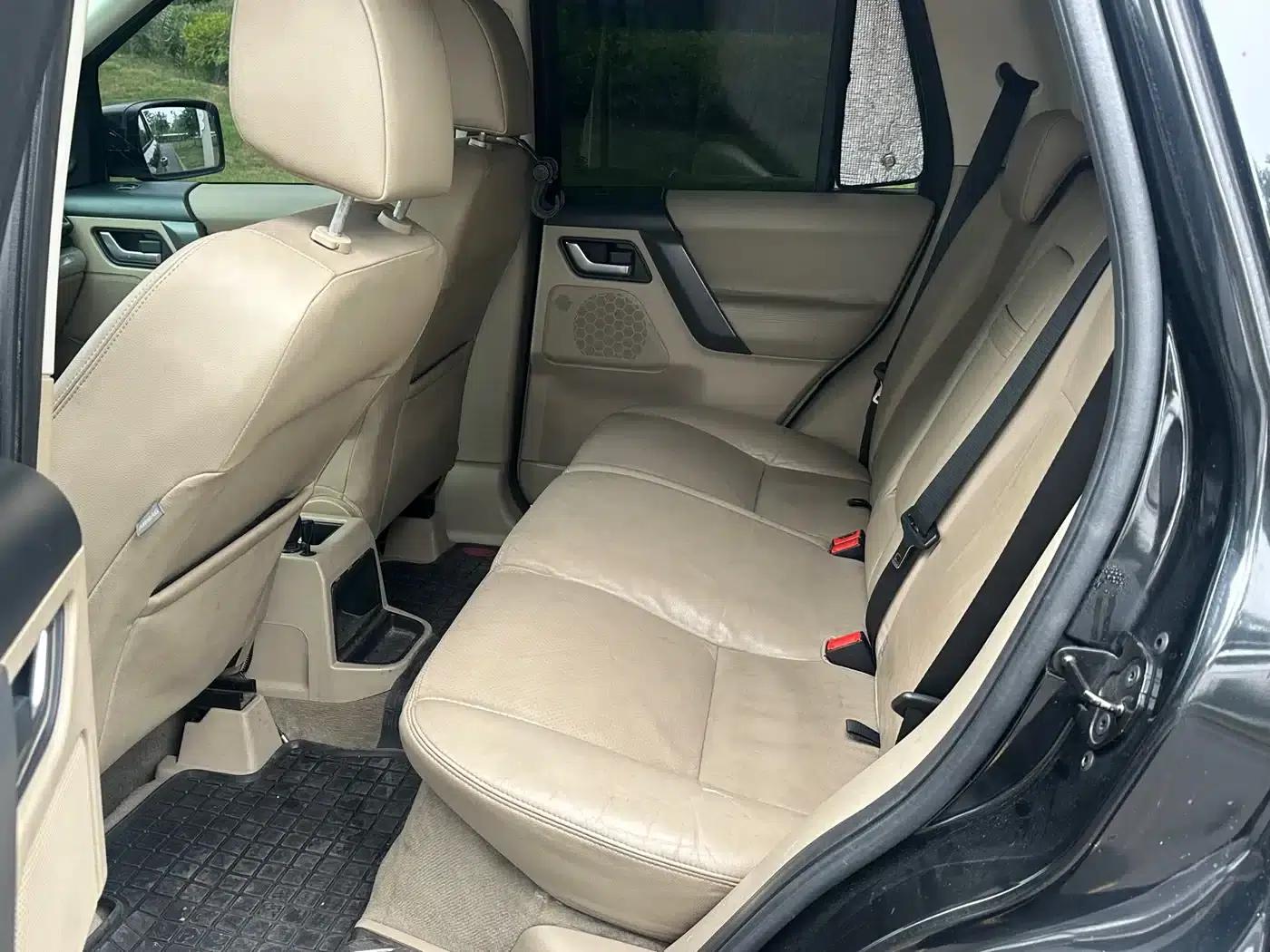 Freelander 2 2010 3.2 i6 Automatic HSE Petrol Version — миниатюра 8