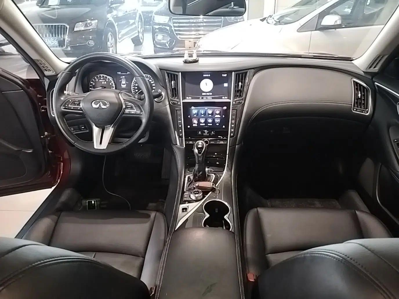 Infiniti Q50L 2018 2.0T Comfort Edition China V Standard — миниатюра 13