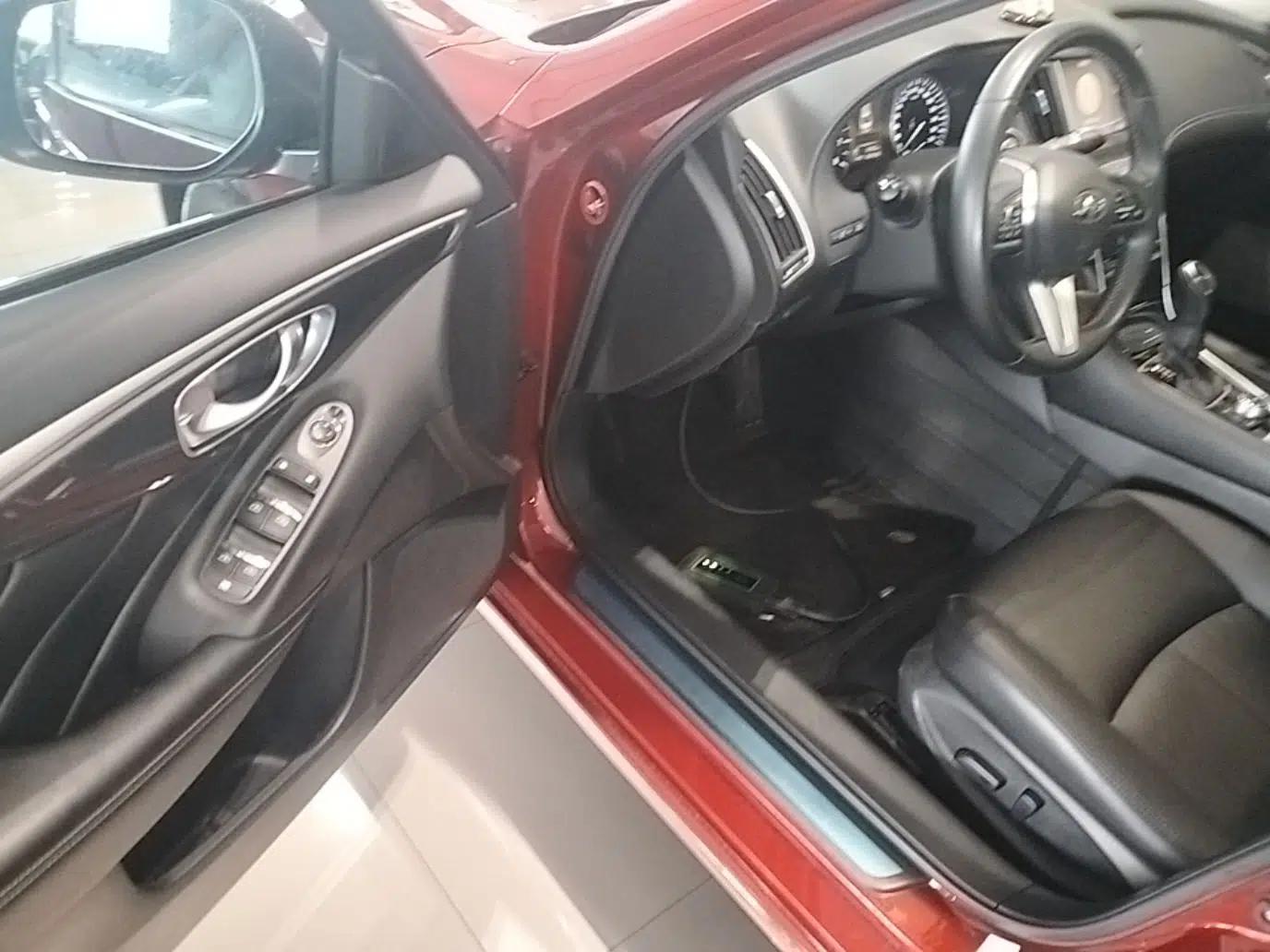 Infiniti Q50L 2018 2.0T Comfort Edition China V Standard — миниатюра 19
