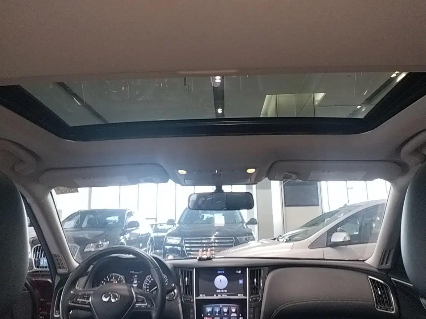 Infiniti Q50L 2018 2.0T Comfort Edition China V Standard — миниатюра 21