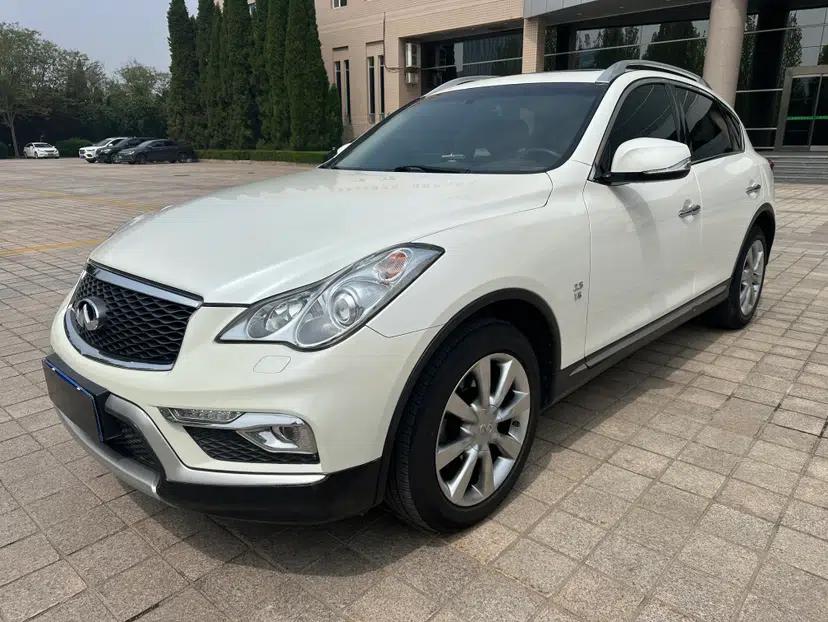 Infiniti QX50 2015 2.5L Enjoyment Edition — миниатюра 1