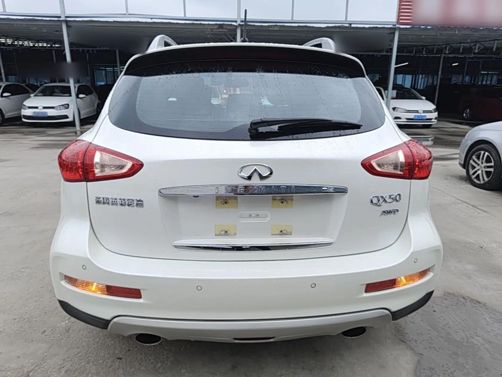 Infiniti QX50 2015 2.5L Enjoyment Edition — миниатюра 3