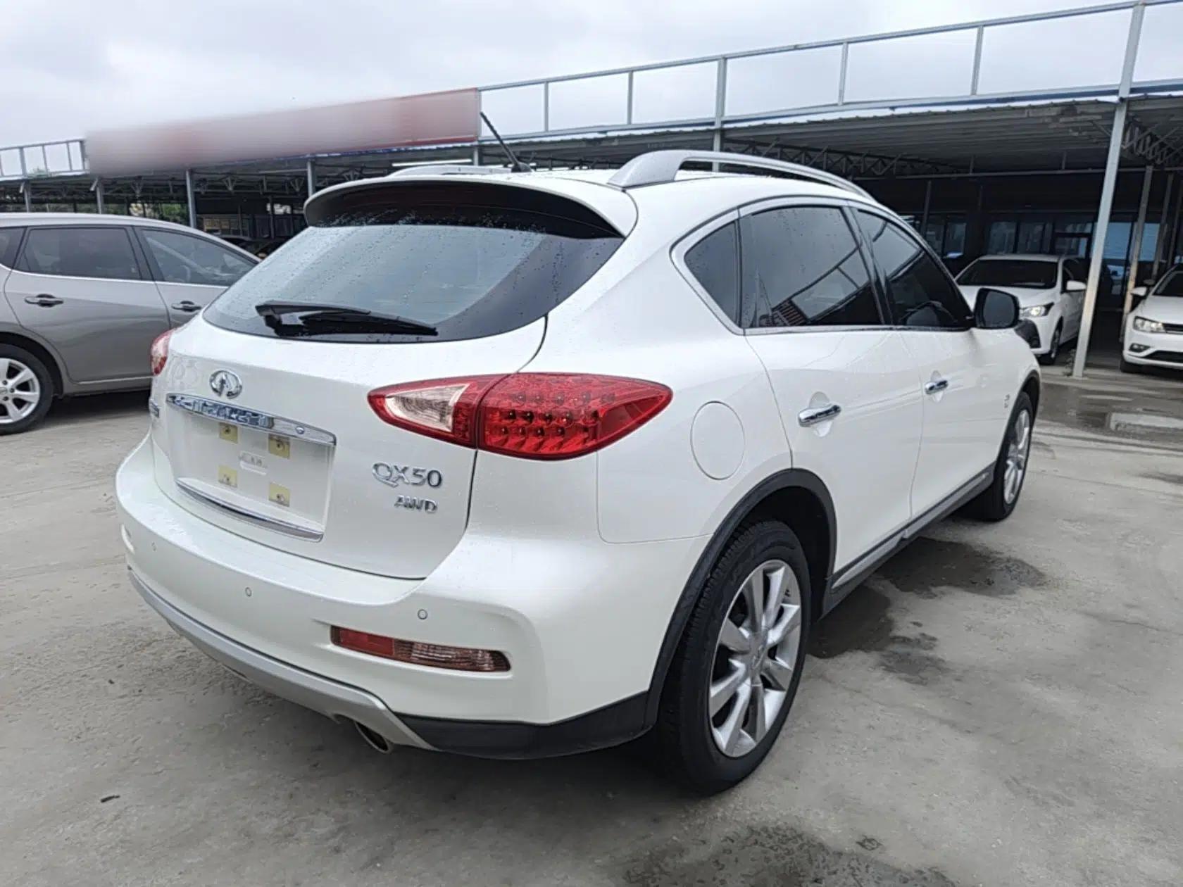 Infiniti QX50 2015 2.5L Enjoyment Edition — миниатюра 4